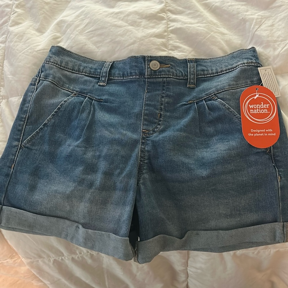 Brand new with tags- kids wonder nation XL Jean shorts with stretch